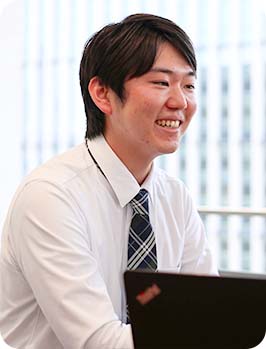 Bricks&UKで働く社員