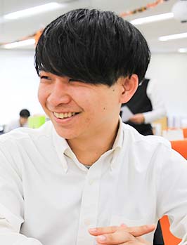 Bricks&UKで働く社員